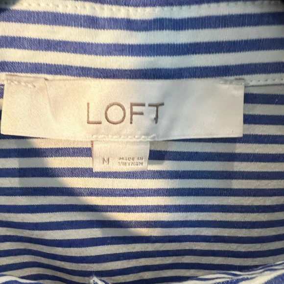Loft Button Down Shirt Blue/white stripes with puppy embroidery medium - Picture 3 of 6